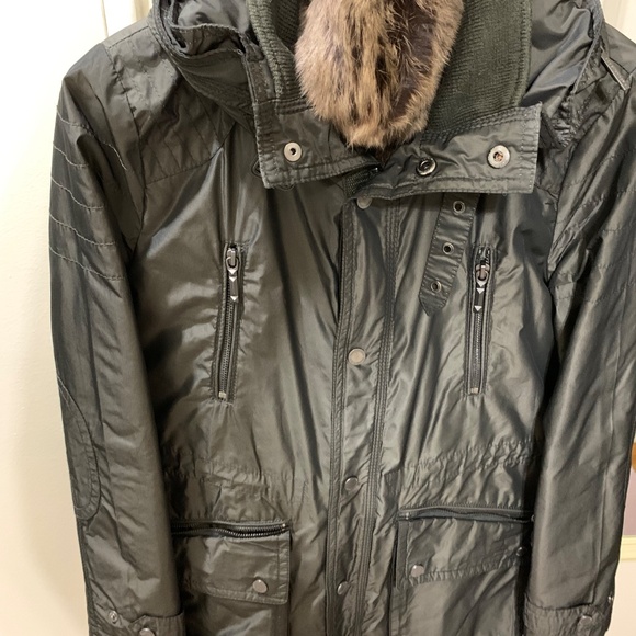 BCBGMAXAZRIA parka jacket with detachable lining, evergreen color, size XS - Picture 16 of 16